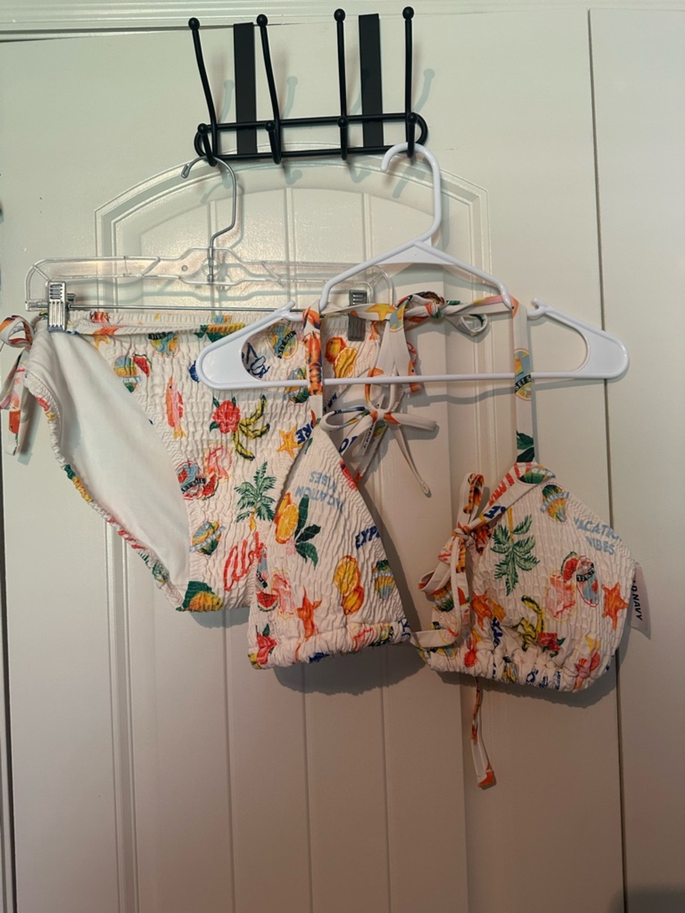 Old Navy White Smocked Bikini Top with Orange Starfish Print - Picture 2 of 5